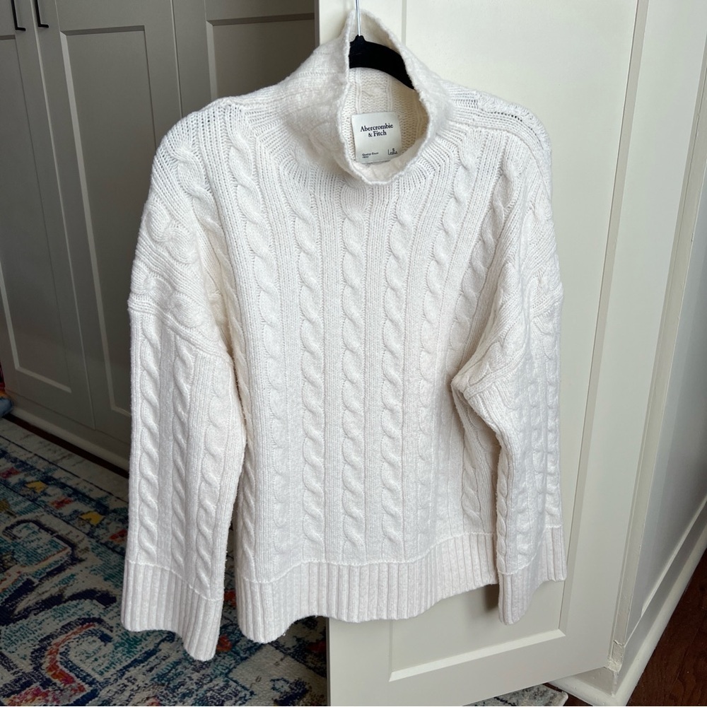 Abercrombie & Fitch cable easy funnel neck Sweater in cream small
